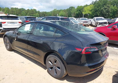 2023 Tesla Model 3 Rear-wheel Drive, Roof damage, Iaai lot 45452462, photo 3 of 15