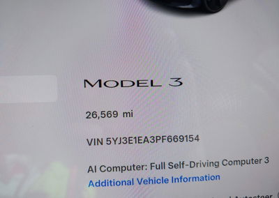 2023 Tesla Model 3 Rear-wheel Drive, daño Frontal, Iaai lote 46332017, foto 15 de 21