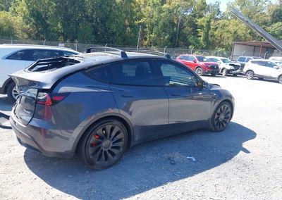 2022 Tesla Model Y Performance Dual Motor All-wheel Drive, Rear damage, Iaai lot 46055069, photo 4 of 16