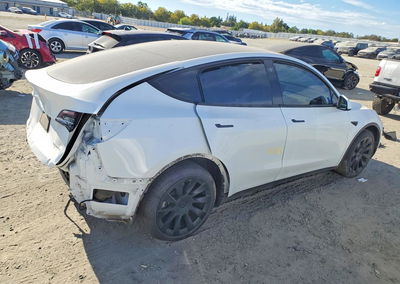 2023 Tesla Model Y, uszkodzenie: Tył, Copart lot 66293976, zdjęcie 3 z 12