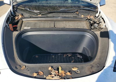 2023 Tesla Model Y, daño Trasero, Copart lote 71847106, foto 11 de 12