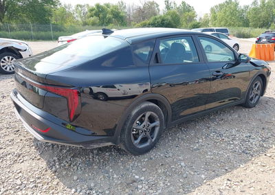 2025 Kia K4 Lxs, daño Frontal, Iaai lote 45716073, foto 4 de 17