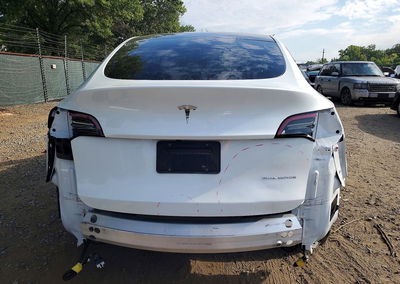 2023 Tesla Model Y, uszkodzenie: Tył, Copart lot 67141826, zdjęcie 6 z 15
