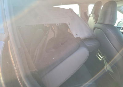 2026 Tesla Model Y, daño Trasero, Copart lote 70513096, foto 10 de 15
