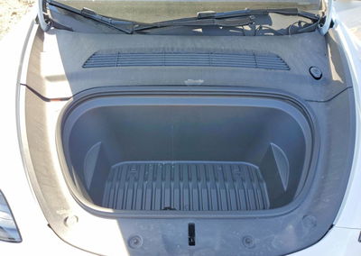 2024 Tesla Model Y, uszkodzenie: Bok, Copart lot 47969356, zdjęcie 11 z 15