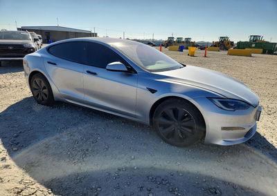 2025 Tesla Model S, daño Granizo, Copart lote 69565146, foto 4 de 14
