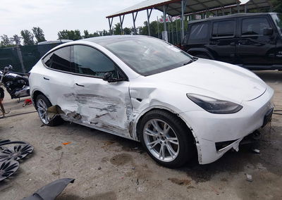2023 Tesla Model Y Awd/long Range Dual Motor All-wheel Drive, Right Side damage, Iaai lot 45675160