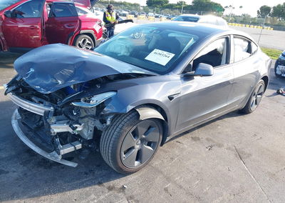 2022 Tesla Model 3 Rear-wheel Drive, daño Frontal, Iaai lote 46303264, foto 2 de 15