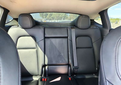 2021 Tesla Model Y, daño Abolladuras/rayones menores, Copart lote 71296046, foto 10 de 13