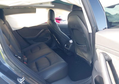 2022 Tesla Model 3 Rear-wheel Drive, daño Frontal, Iaai lote 46303264, foto 8 de 15