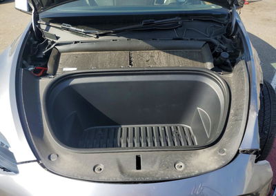 2025 Tesla Model Y, daño Frontal, Copart lote 69766886, foto 11 de 14