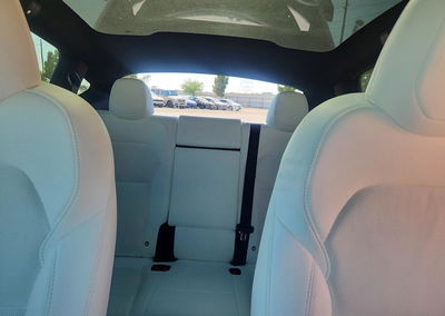 2026 Tesla Model Y, daño Frontal, Copart lote 70713996, foto 10 de 16
