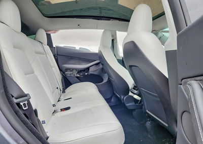 2024 Tesla Model Y, daño Frontal, Copart lote 69462076, foto 10 de 14