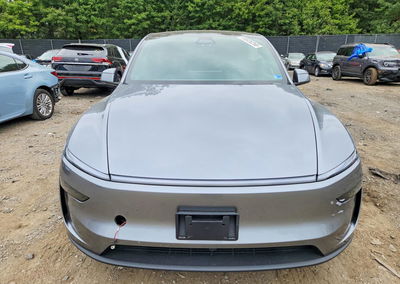 2026 Tesla Model Y, daño Trasero, Copart lote 69526266, foto 5 de 12