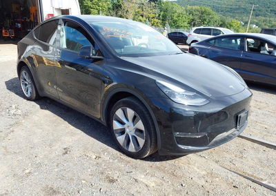 2024 Tesla Model Y Long Range Dual Motor All-wheel Drive, Flood damage, Iaai lot 46182611
