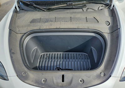 2024 Tesla Model Y, daño Trasero, Copart lote 71022186, foto 11 de 12