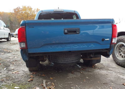 2019 Toyota Tacoma Trd Sport, Rear damage, Iaai lot 42850772, photo 6 of 17