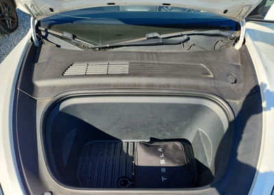 2021 Tesla Model Y, daño Abolladuras/rayones menores, Copart lote 74496816, foto 11 de 12