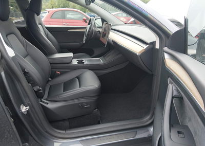 2023 Tesla Model Y Awd/long Range Dual Motor All-wheel Drive, пошкодження: Затоплення, Iaai лот 46182359, фото 5 з 10