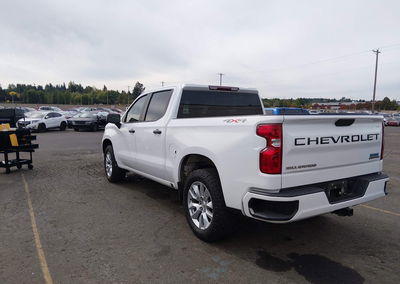 2023 Chevrolet Silverado 1500 4wd  Short Bed Custom, uszkodzenie: Prawy przód, Iaai lot 45936562, zdjęcie 3 z 16