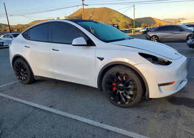 2022 Tesla Model Y, uszkodzenie: Przód, Copart lot 74674186, zdjęcie 4 z 14