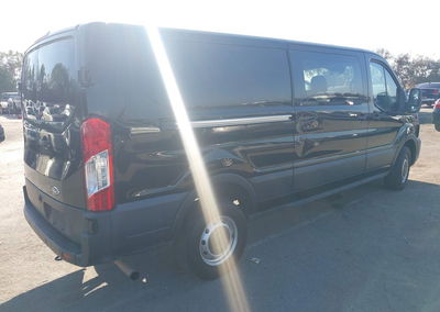 2023 Ford Transit-250, daño Lateral derecho, Iaai lote 46162248, foto 4 de 18