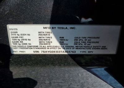 2026 Tesla Model Y, daño Trasero, Copart lote 70513096, foto 13 de 15