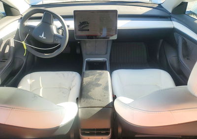 2023 Tesla Model 3, daño Lateral, Copart lote 73324536, foto 8 de 12