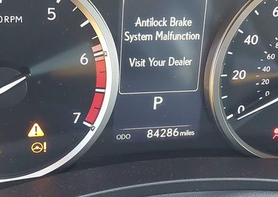 2021 Lexus Nx 300, daño Frontal derecho, Iaai lote 45814561, foto 18 de 19