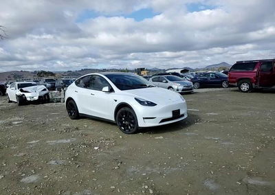 2023 Tesla Model Y, Side damage, Copart lot 74437976, photo 14 of 15