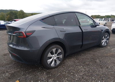2023 Tesla Model Y Awd/long Range Dual Motor All-wheel Drive, пошкодження: Затоплення, Iaai лот 46182359, фото 4 з 10