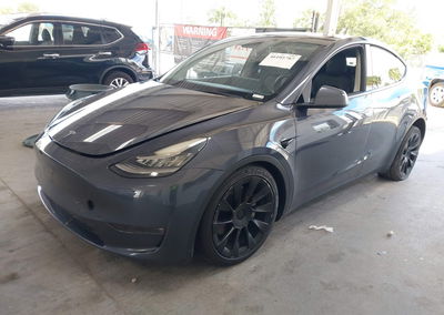2022 Tesla Model Y Long Range Dual Motor All-wheel Drive, Suspension damage, Iaai lot 46105787, photo 2 of 16