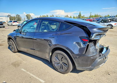 2026 Tesla Model Y, uszkodzenie: Ao, Copart lot 68446986, zdjęcie 2 z 14