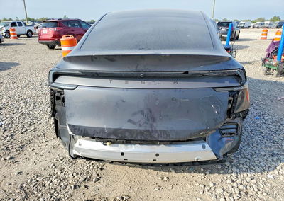 2026 Tesla Model Y, daño Trasero, Copart lote 70513096, foto 6 de 15