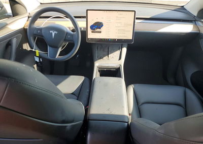 2023 Tesla Model Y, daño Trasero, Copart lote 69412006, foto 8 de 13