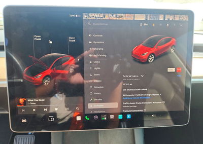 2021 Tesla Model Y, daño Abolladuras/rayones menores, Copart lote 71296046, foto 9 de 13