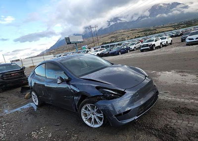 2023 Tesla Model Y, daño Trasero, Copart lote 72915936, foto 13 de 14