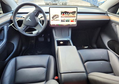 2023 Tesla Model Y, daño Trasero, Copart lote 72915936, foto 8 de 14
