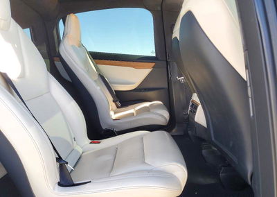 2020 Tesla Model X, daño Frontal, Copart lote 73090306, foto 10 de 14