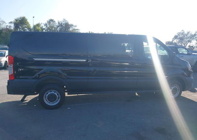 2023 Ford Transit-250, daño Lateral derecho, Iaai lote 46162248, foto 13 de 18