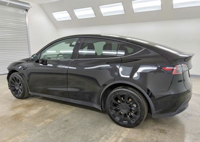 2022 Tesla Model Y, daño Frontal, Copart lote 70558236, foto 2 de 15