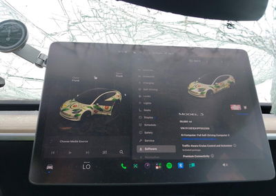 2023 Tesla Model 3 Rear-wheel Drive, Roof damage, Iaai lot 45452462, photo 7 of 15