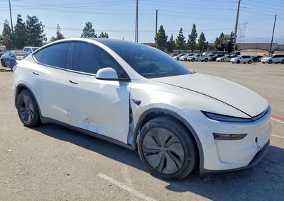 2026 Tesla Model Y, uszkodzenie: Bok, Copart lot 69553206, zdjęcie 4 z 14