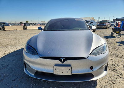 2025 Tesla Model S, daño Granizo, Copart lote 69565146, foto 5 de 14