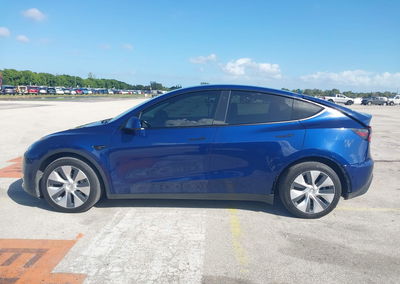 2021 Tesla Model Y Long Range Dual Motor All-wheel Drive, daño Trasero, Iaai lote 46409343, foto 14 de 19