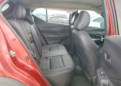 2019 Nissan Kicks Sr, daño Lateral, Copart lote 70990866, foto 11 de 15