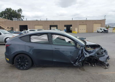 2022 Tesla Model Y Long Range Dual Motor All-wheel Drive, пошкодження: Правий перед, Iaai лот 46116599, фото 12 з 15