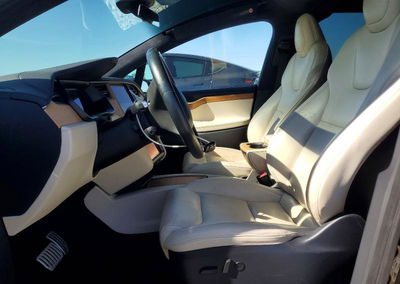 2020 Tesla Model X, daño Frontal, Copart lote 73090306, foto 7 de 14