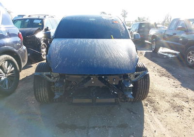 2026 Tesla Model Y Premium Rear-wheel Drive/rear-wheel Drive, daño Frontal, Iaai lote 46164900, foto 6 de 20