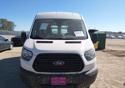 2019 Ford Transit-250, uszkodzenie: Tył, Iaai lot 46182901, zdjęcie 13 z 19